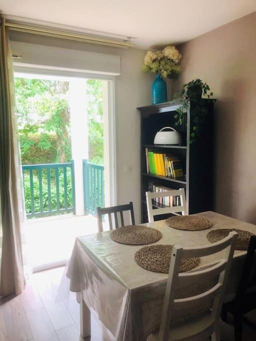 T2 Calme Absolu, Large Terrasse, Garage Velo, 5 Min Ocean Anglet